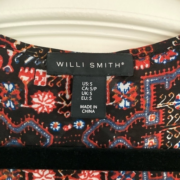 Willi Smith Flowy Patterned V-Neck Blouse - Size S" - Picture 3 of 7